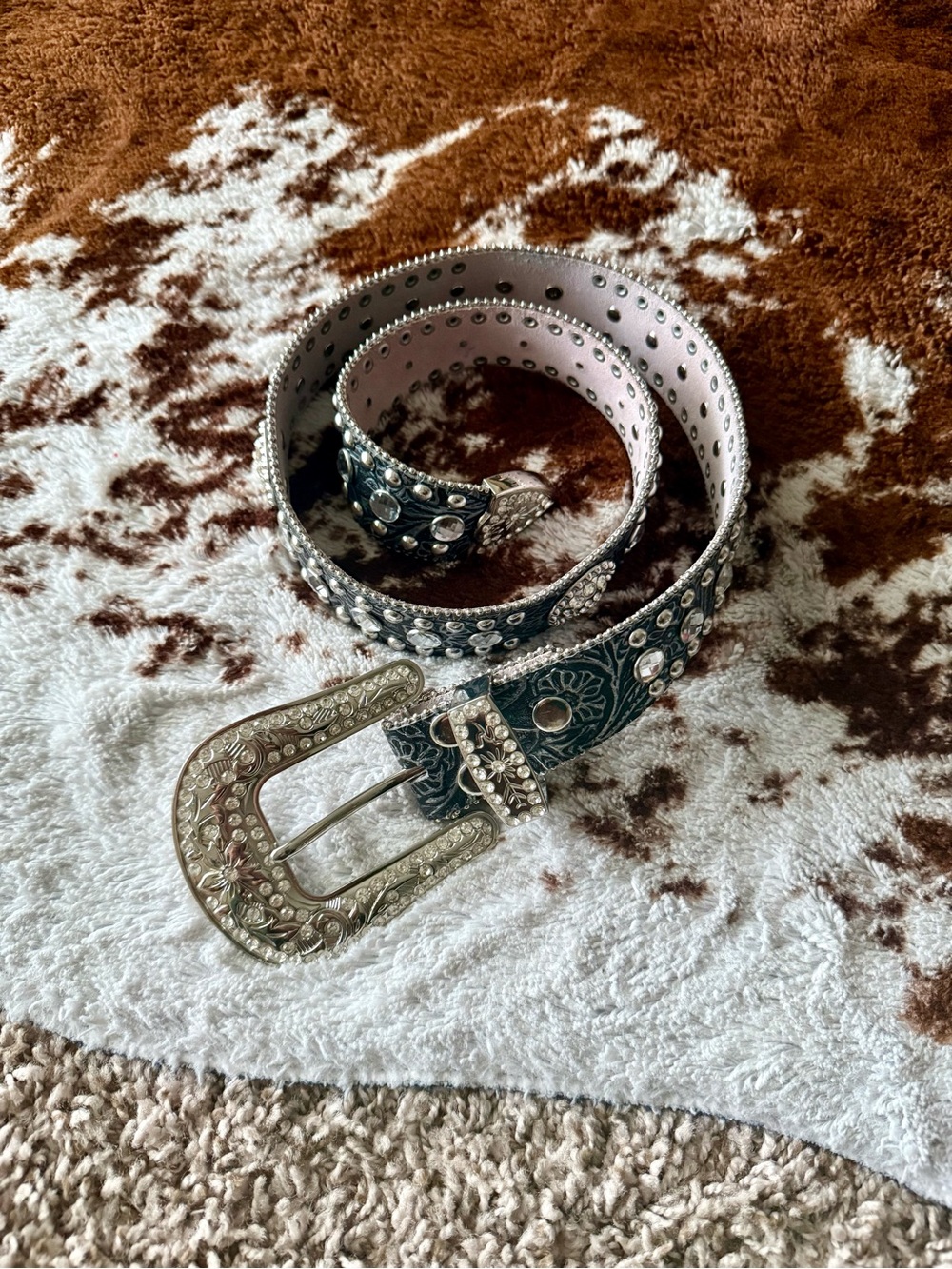 Blazin Roxx Black Tooled Concho Belt
